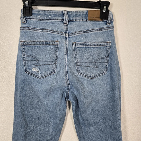 American Eagle Womens Mom Jeans Size 0 Blue High Rise Denim 5 Pockets Light Wash - Picture 5 of 8